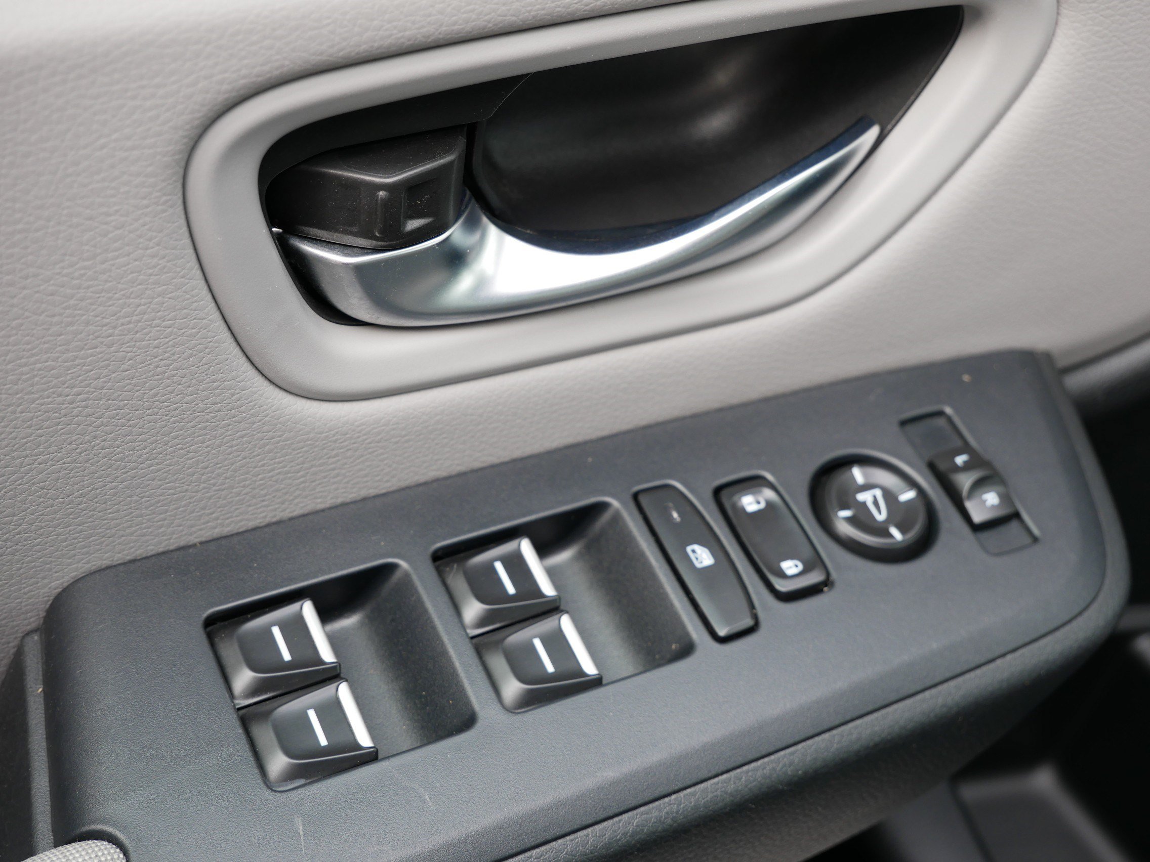 Certified 2023 Honda Pilot LX image 19