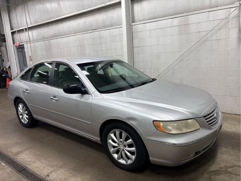Used 2007 Hyundai Azera Limited image 2