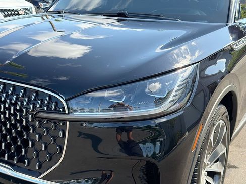 Used 2025 Lincoln Aviator Reserve w/ Illumination Package RWD image 9