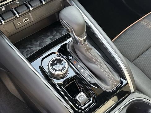 New 2026 GMC Canyon AT4 image 16