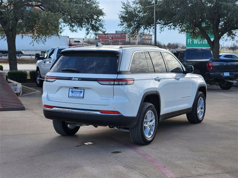 New 2025 Jeep Grand Cherokee Laredo w/ Luxury Tech Group I image 4