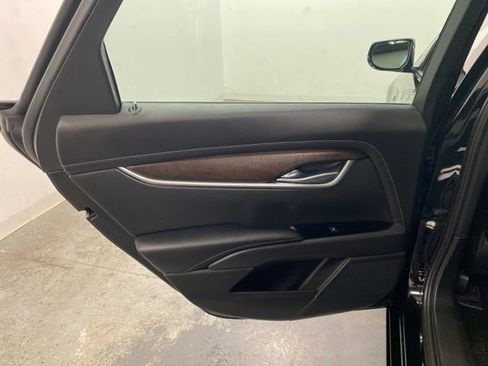 Used 2018 Cadillac XTS Luxury image 19