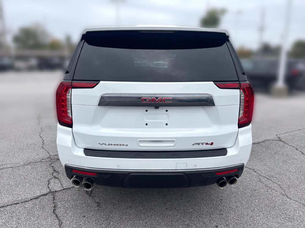 Used 2024 GMC Yukon AT4 w/ Technology Package AWD/4WD image 6