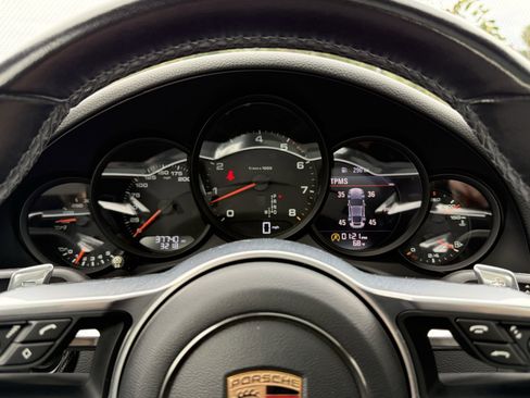 Used 2019 Porsche 911 Carrera image 16