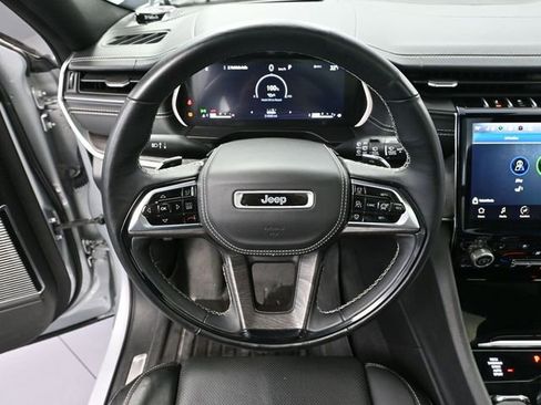 Used 2022 Jeep Grand Cherokee L Overland w/ Advanced Protech Group III image 32