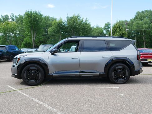 Used 2024 Kia EV9 GT-Line AWD/4WD image 4