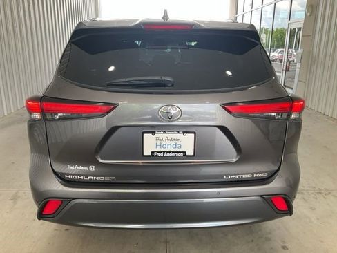 Used 2022 Toyota Highlander Limited AWD/4WD image 24