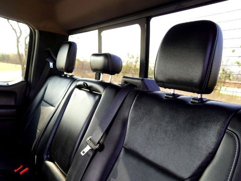 Used 2019 Ford F250 Lariat w/ Lariat Value Package image 35