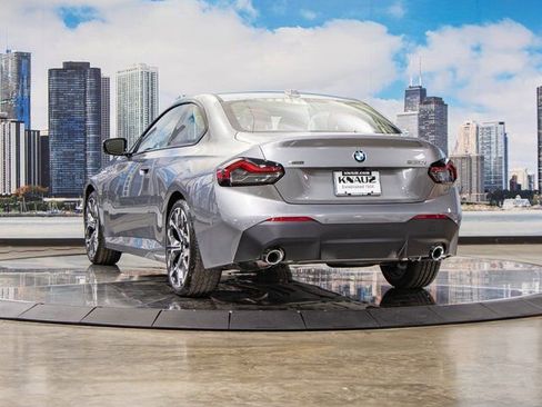 Used 2025 BMW 230i xDrive Coupe w/ Convenience Package image 9