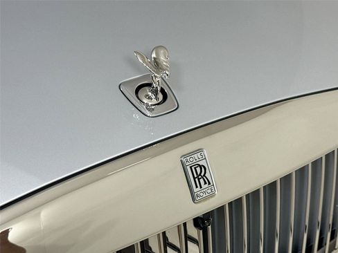 Used 2024 Rolls-Royce Spectre w/ Spectre Launch Package AWD/4WD image 32