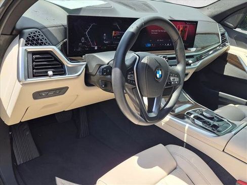 Certified 2024 BMW X5 sDrive40i w/ Premium Package RWD image 2