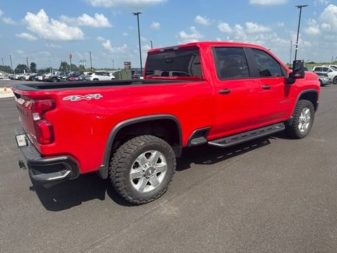 Used 2020 Chevrolet Silverado 2500 Custom w/ Custom Value Package AWD/4WD image 3
