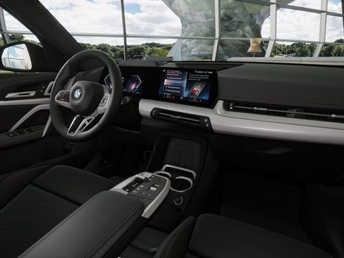 Used 2026 BMW X1 xDrive28i w/ Technology Package image 40