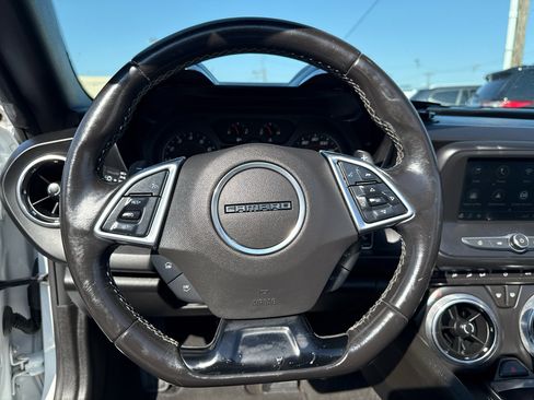 Used 2019 Chevrolet Camaro LT image 15