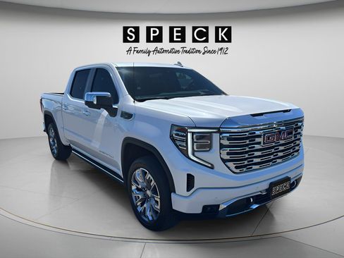 Used 2025 GMC Sierra 1500 Denali w/ Denali Reserve Package AWD/4WD image 7