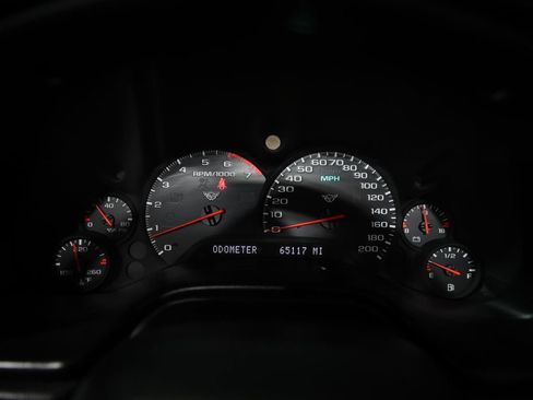 Used 2002 Chevrolet Corvette Convertible RWD image 17