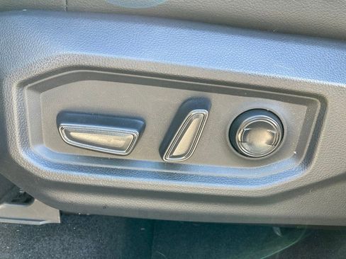 Used 2023 Toyota Tundra Limited image 12