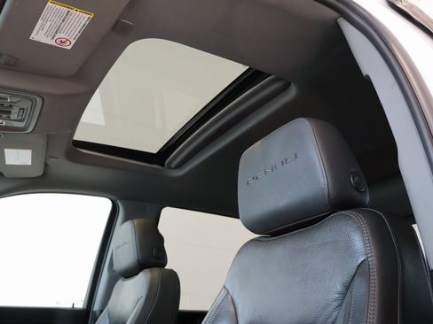 Certified 2023 GMC Sierra 3500 Denali w/ Denali Ultimate Package image 25