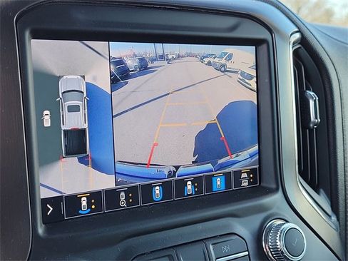 Used 2022 GMC Sierra 1500 AT4 w/ AT4 Premium Package image 30