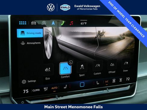 New 2025 Volkswagen Tiguan SE image 37