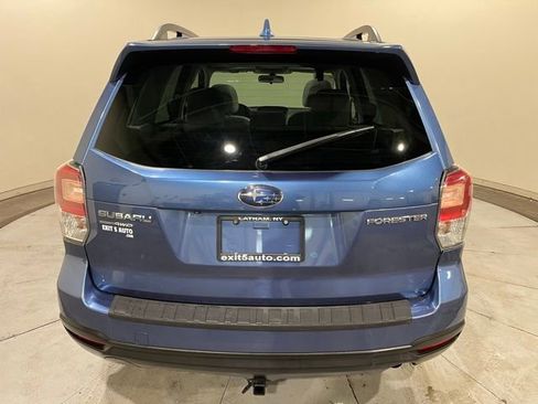 Used 2018 Subaru Forester 2.5i Premium w/ All-Weather Package AWD/4WD image 9