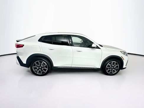 Used 2026 BMW X2 xDrive28i w/ Convenience Package AWD/4WD image 10