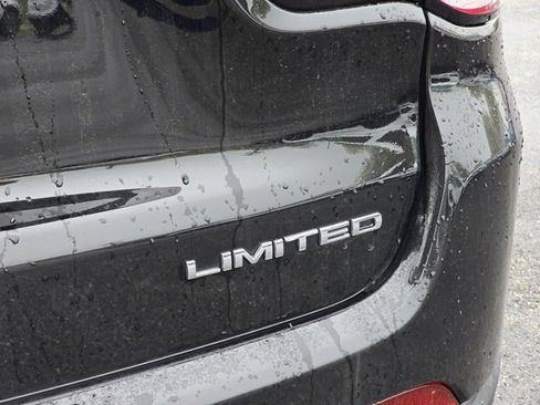 Used 2022 Jeep Compass Limited image 12