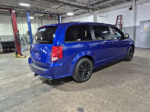 Used 2019 Dodge Grand Caravan SXT FWD image 28