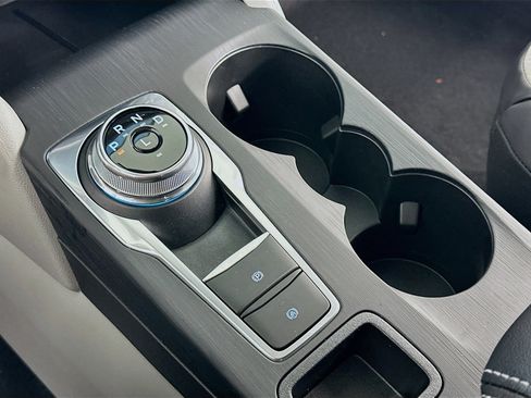 New 2025 Ford Escape SE w/ Class II Trailer Tow Package image 11