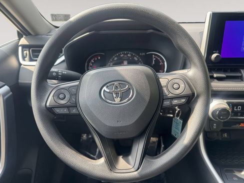 Used 2025 Toyota RAV4 LE AWD/4WD image 12