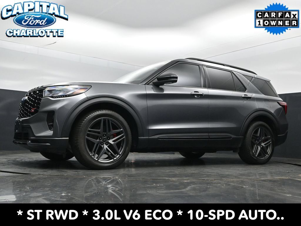 Used 2025 Ford Explorer ST RWD image 25