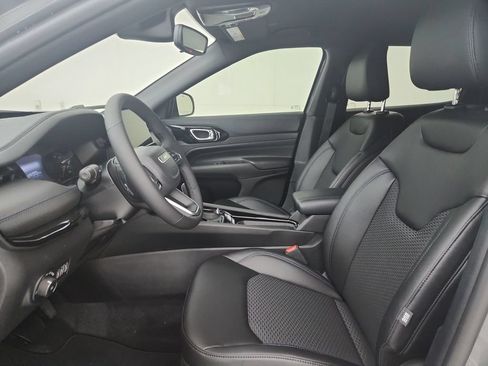 New 2026 Jeep Compass Latitude AWD/4WD image 18