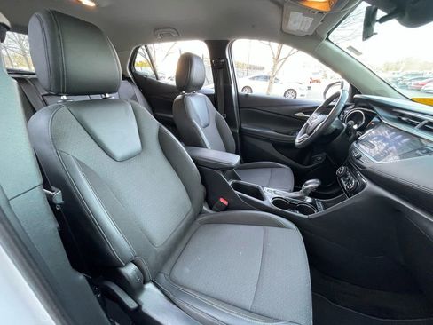 Used 2022 Buick Encore GX Select image 30