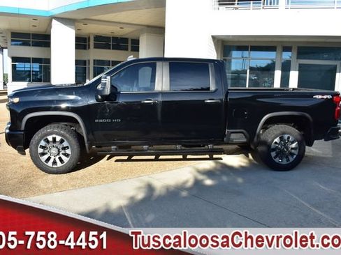 Used 2025 Chevrolet Silverado 2500 Custom AWD/4WD image 7