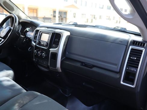 Used 2017 RAM 2500 SLT AWD/4WD image 17