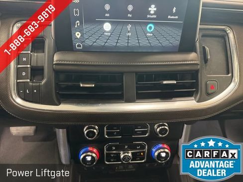 Certified 2023 GMC Yukon XL SLT w/ SLT Luxury Package AWD/4WD image 4