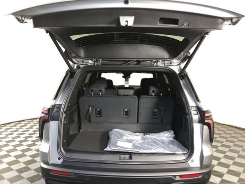 New 2026 Chevrolet Traverse LT w/ Midnight/Sport Edition image 17