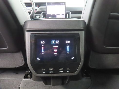 Used 2026 GMC Yukon XL AT4 Ultimate AWD/4WD image 14