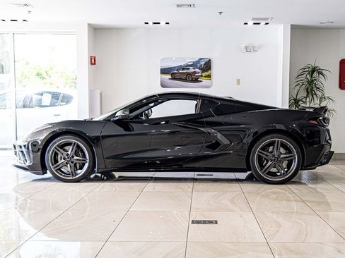 Used 2024 Chevrolet Corvette Stingray Preferred Cpe w/ Z51 Performance Package RWD image 7