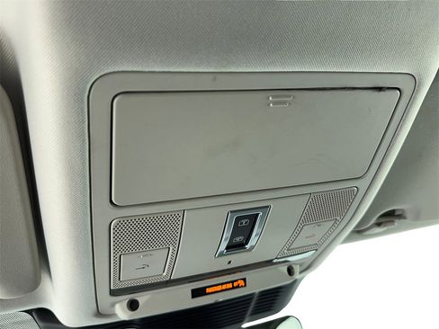 Used 2022 Land Rover Discovery Sport S image 38