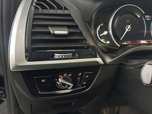 Used 2018 BMW X3 xDrive30i image 15