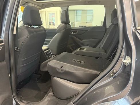 Used 2023 Subaru Forester Premium AWD/4WD image 14