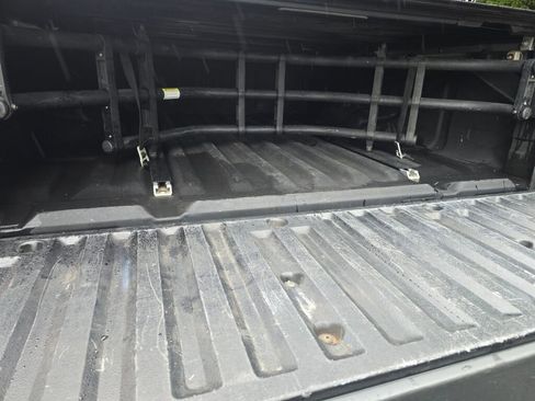 Used 2014 Nissan Frontier SV w/ SV Value Truck Package image 15