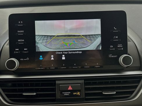 Used 2020 Honda Accord LX image 21