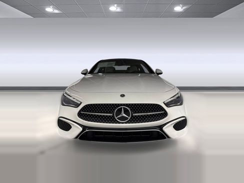 Used 2026 Mercedes-Benz CLE 300 4MATIC Coupe image 6