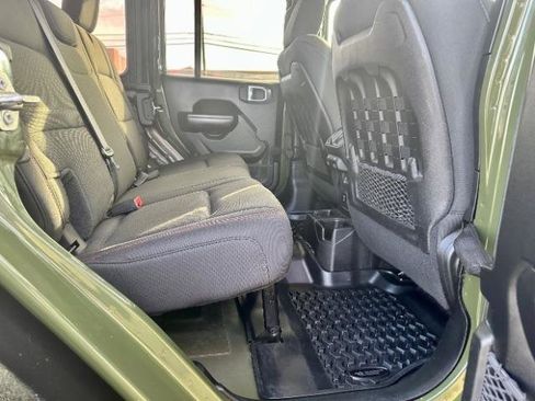 Used 2020 Jeep Wrangler Unlimited Rubicon image 24