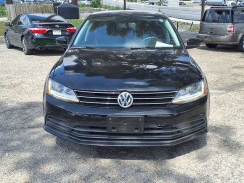 Used 2017 Volkswagen Jetta S FWD image 2