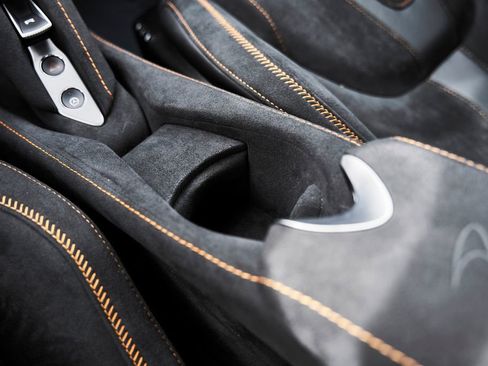 Used 2024 McLaren 750S image 60