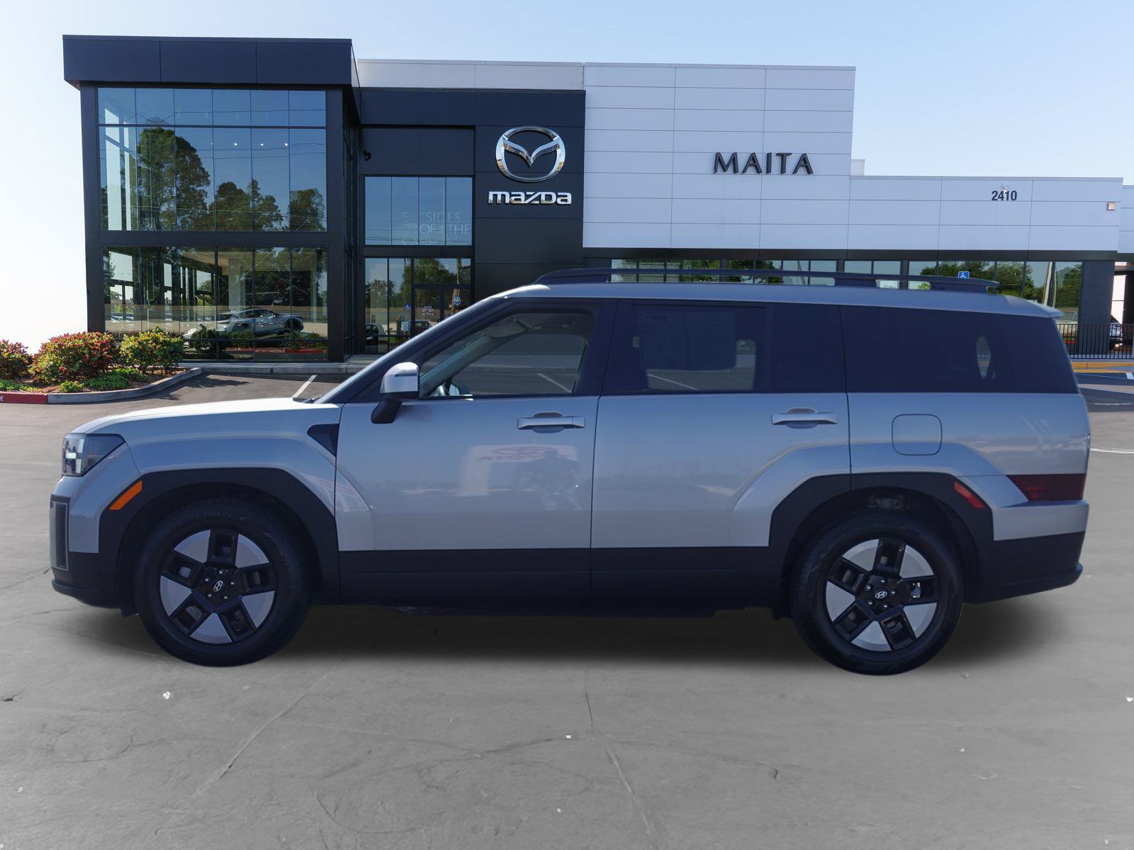 Used 2025 Hyundai Santa Fe SEL AWD/4WD image 6