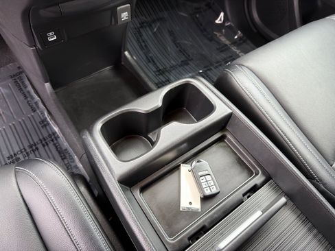 Used 2024 Honda Odyssey EX-L image 28